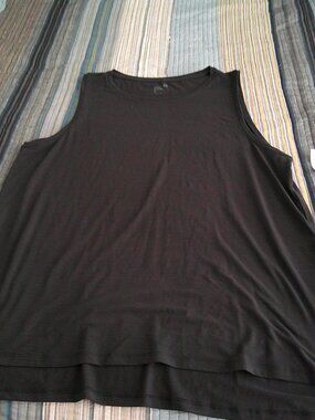 GAP Black Women's Muscle Tee